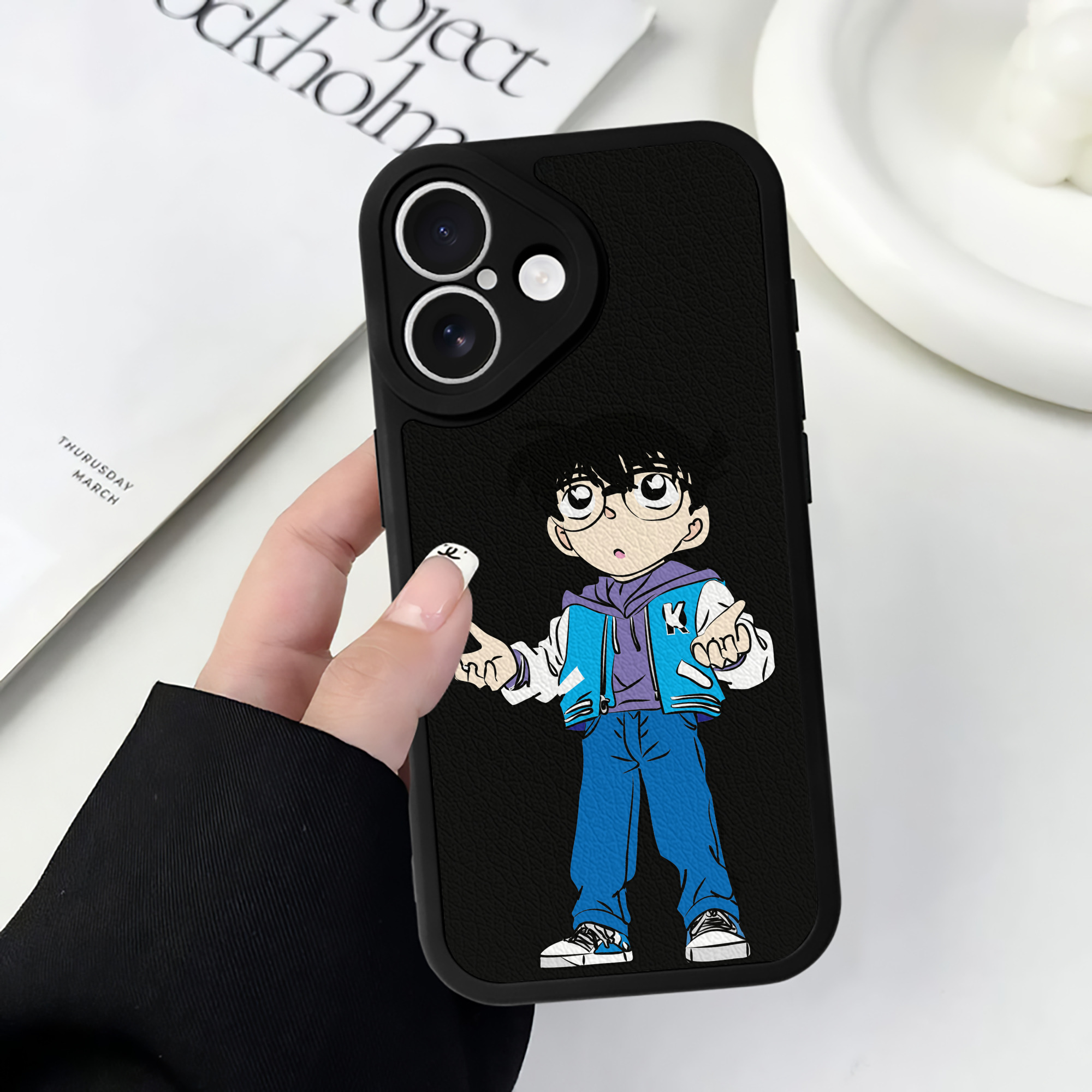 （画像用） 名探偵コナン 江戸川 コナン Detective Conan Conan Edogawa 【iPhone 16シリーズ対応】シリコンスマホケース（レザー調） 材質：シリコン
